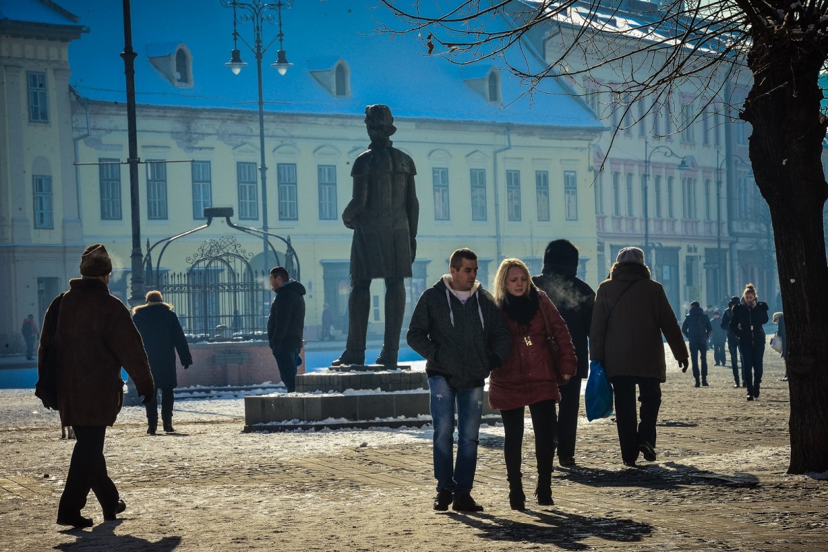 piata mare ger iarna (2)