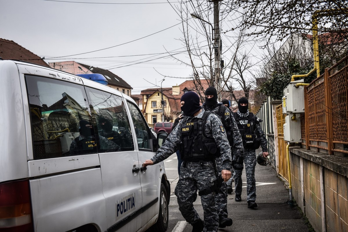 perchezitii Carabulea diicot mascati politie (11) (Copy)