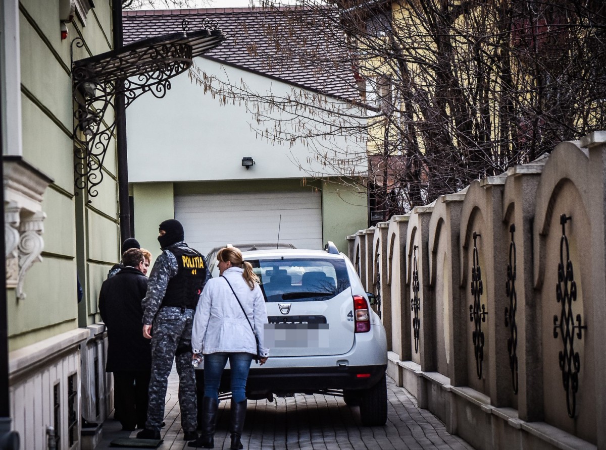 perchezitii Carabulea diicot mascati politie (32) (Copy)