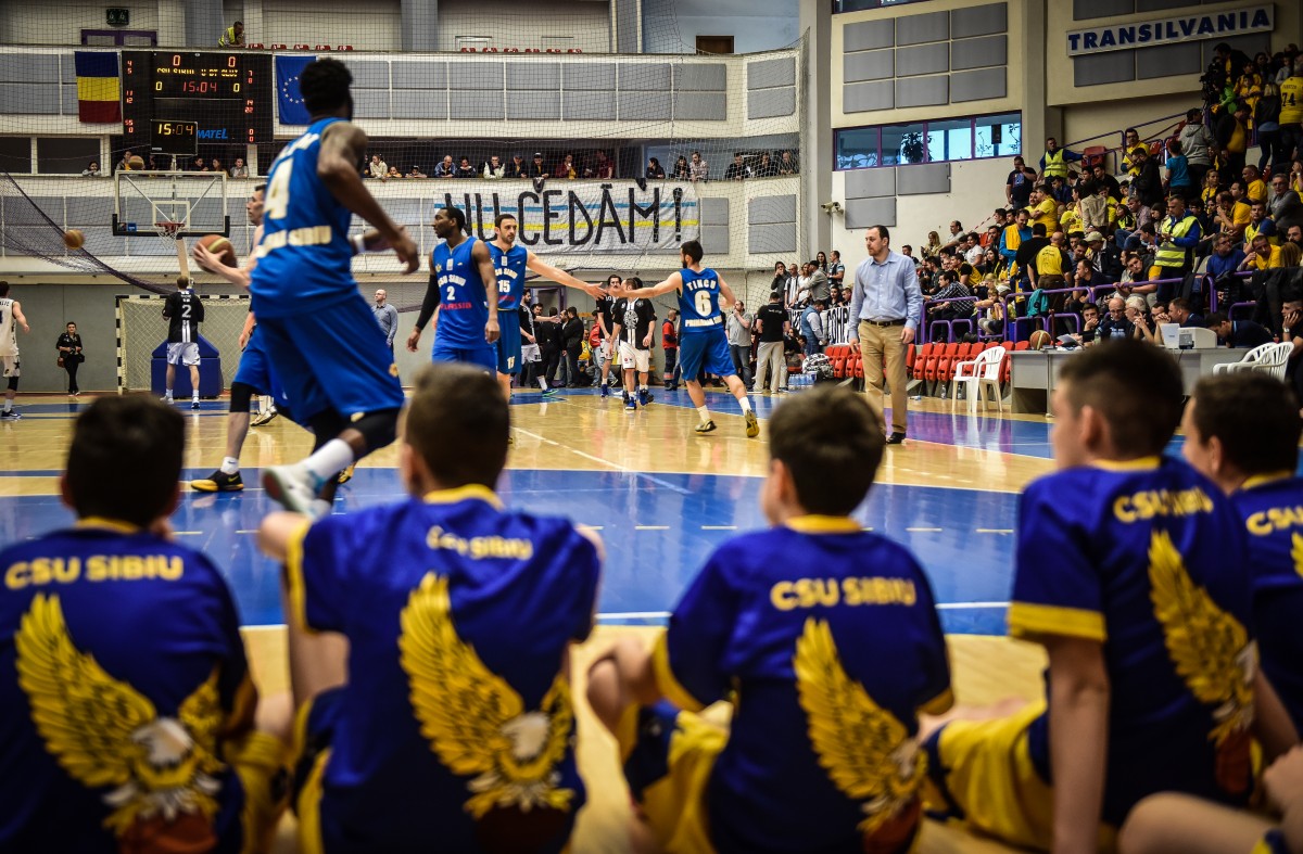 baschet CSU -Cluj (1)
