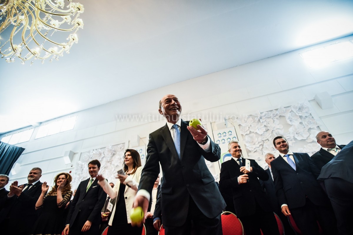 basescu (76) (Copy)