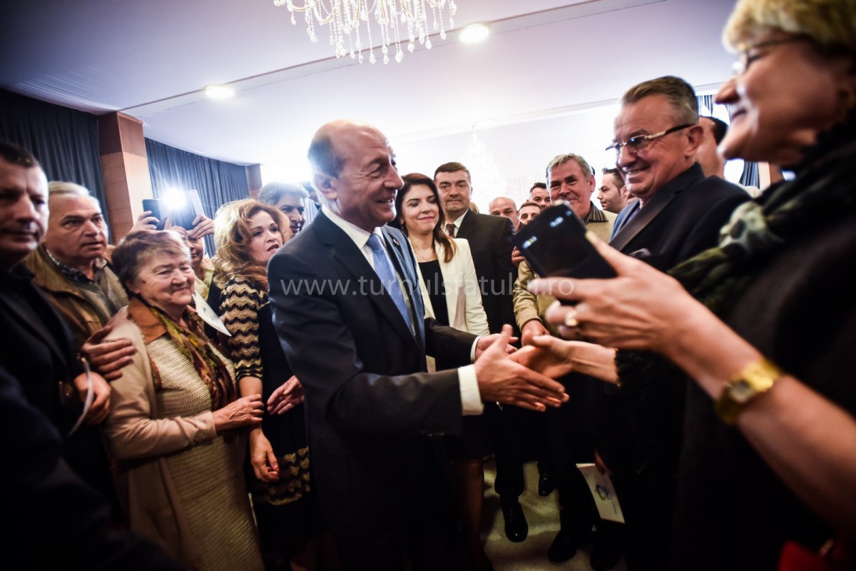 basescu (95) (Copy)