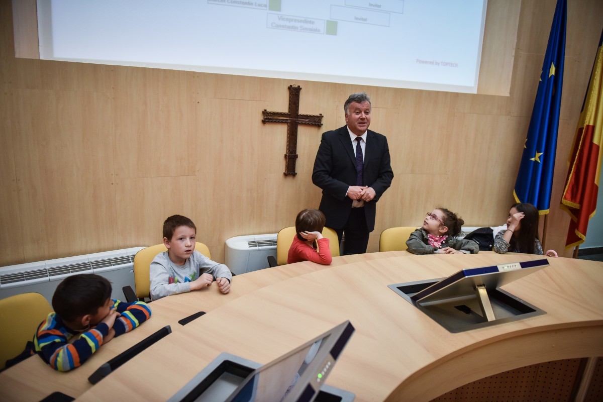 scoala altfel consiliul judetean CJ sovaiala iepuras paste (6)