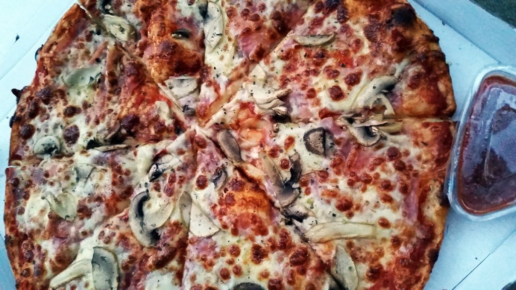 Pizza YOLO (1)