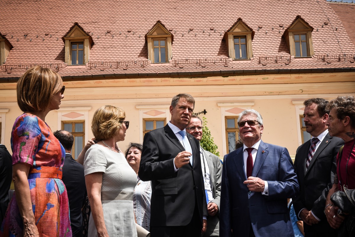 Joachim Gauck, klaus iohannis (68)