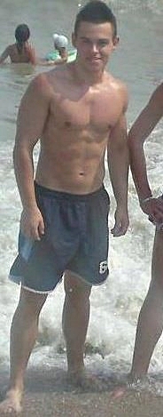 46909_430980377699_3120753_n