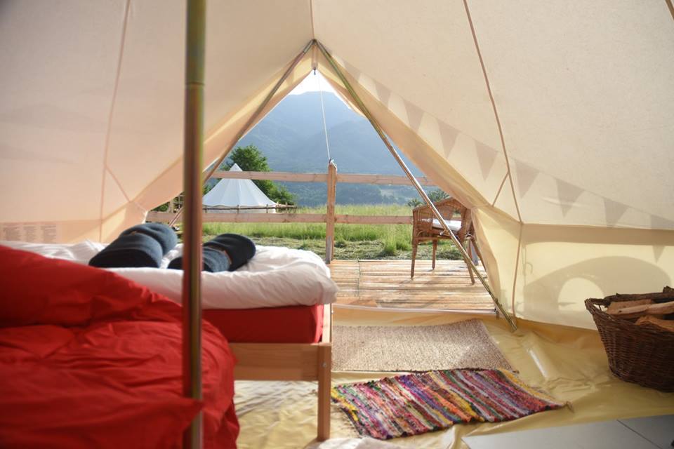 Ursa Mica Glamping Resort (7)