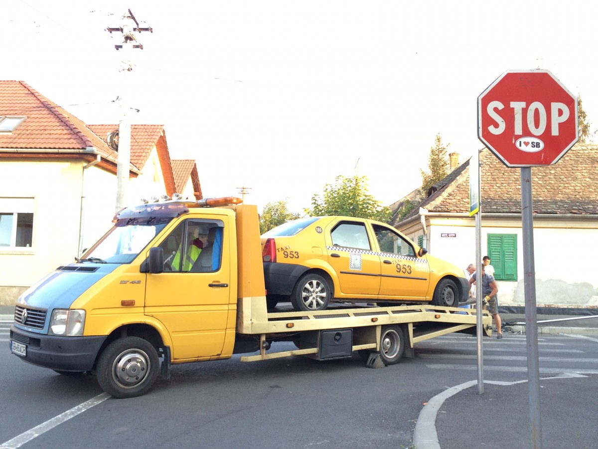 accident-taxi-politie-kiev-10