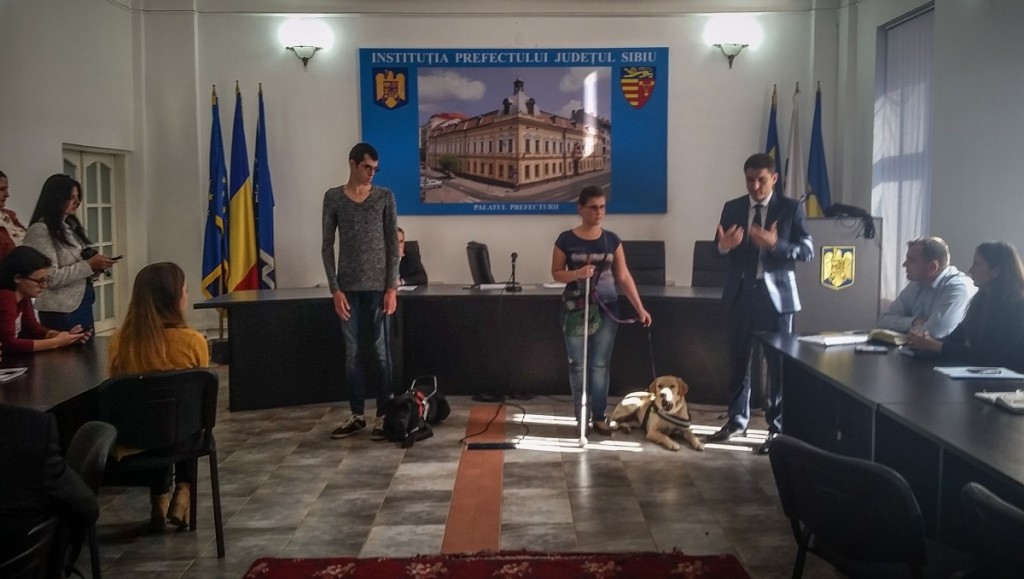 caini-ghizi-pentru-nevazatori-prefectura-4