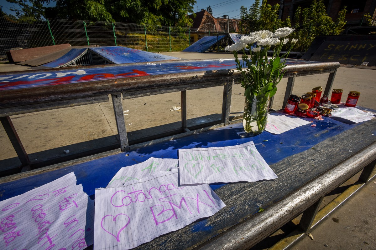 lumanari-pentru-mihaita-cata-5