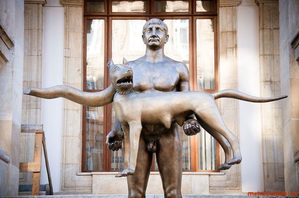 statuia-lui-traian