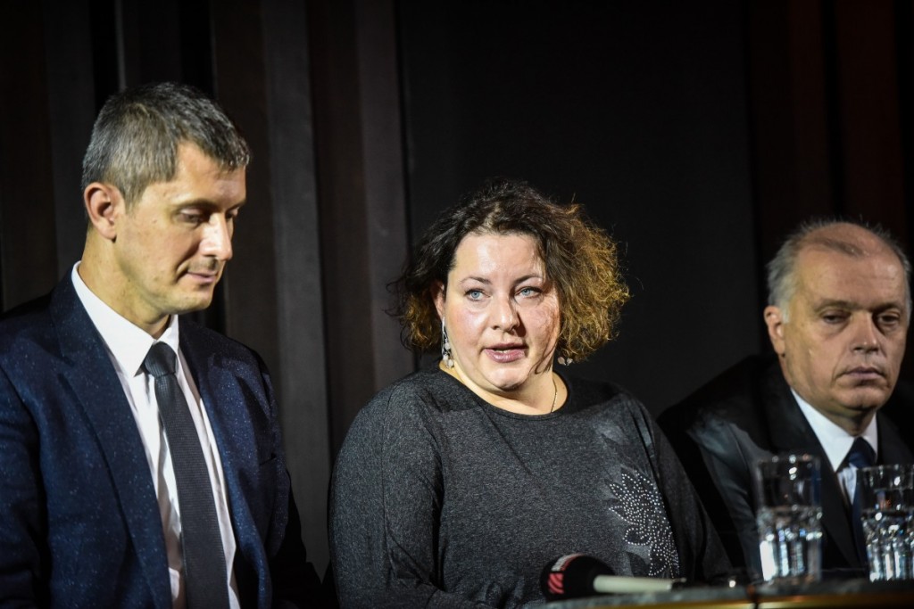 conferinta-usr-candidati-dan-barna-raluca-amariei-belei-9