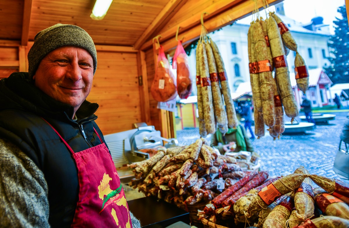casuta-delicatese-italia-targul-de-craciun-18