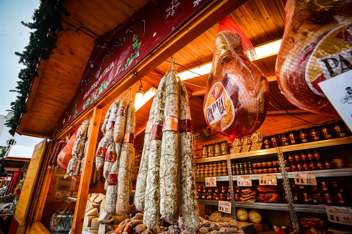 casuta-delicatese-italia-targul-de-craciun-3