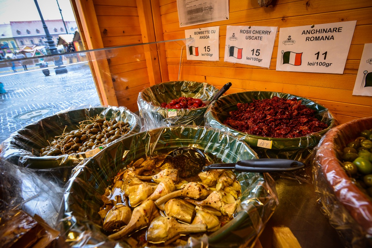 casuta-delicatese-italia-targul-de-craciun-9