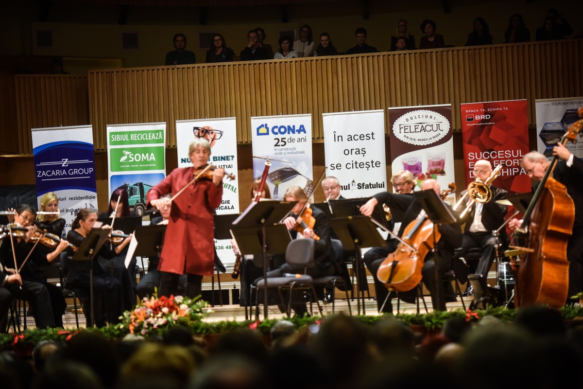 strauss-2016-6