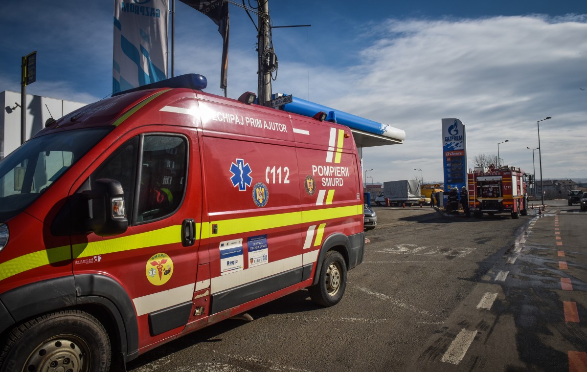benzinarie gazprom smurd pompieri' (3)