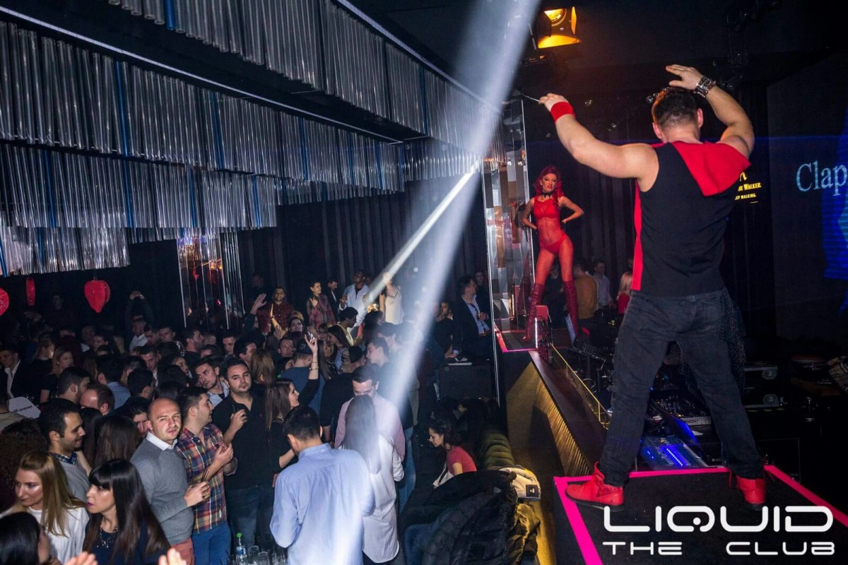 loredana Chivu Liquid 7