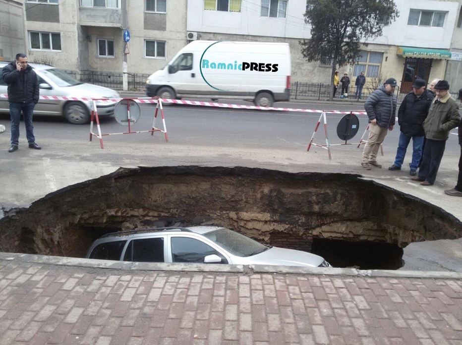 masina_cazuta111