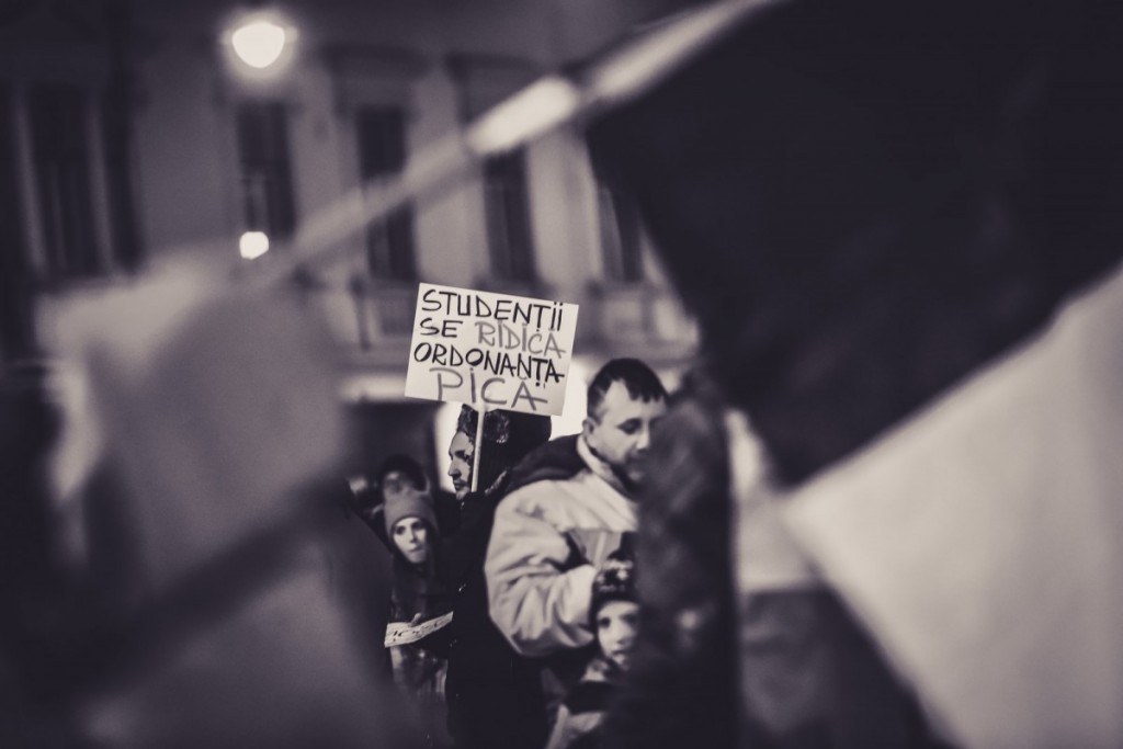 studentii se ridica