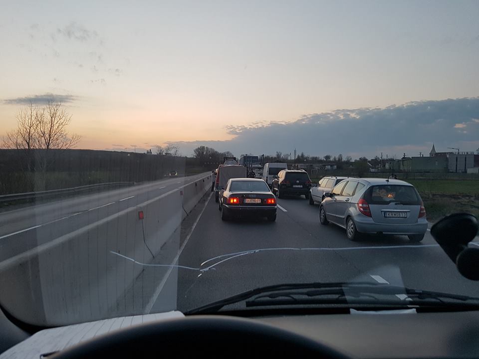 coloana masini DN1 vestem blocat