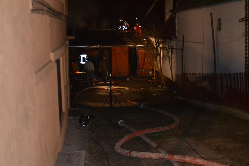 pompieri incendiu ISU (2)