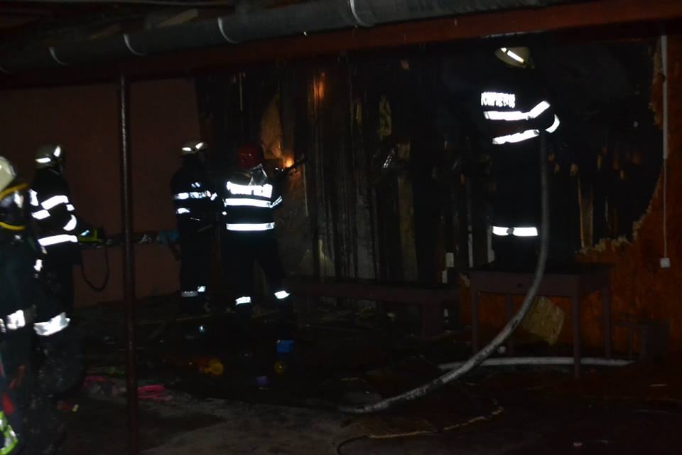 pompieri incendiu ISU (5)