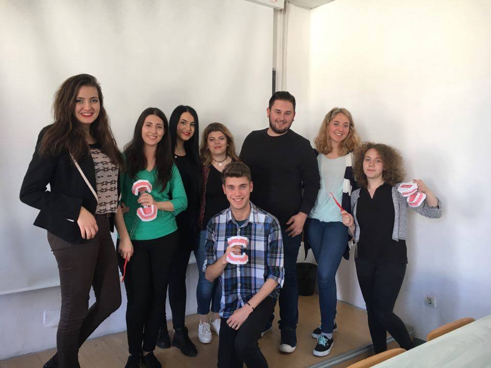 elevi scoala studenti medicina dentara (3)