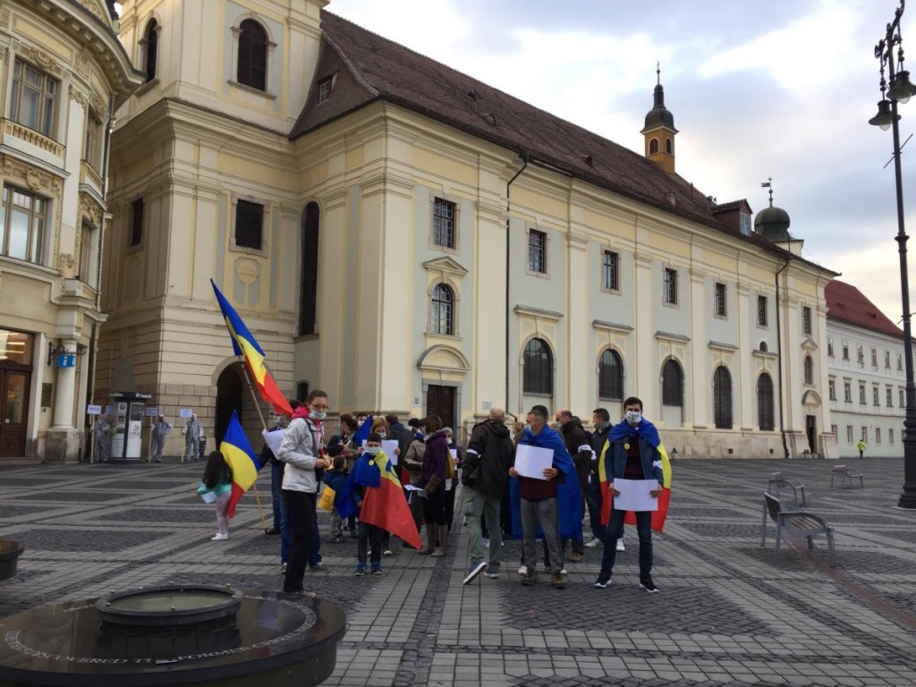 18452167_120332000693287690_910575573_o