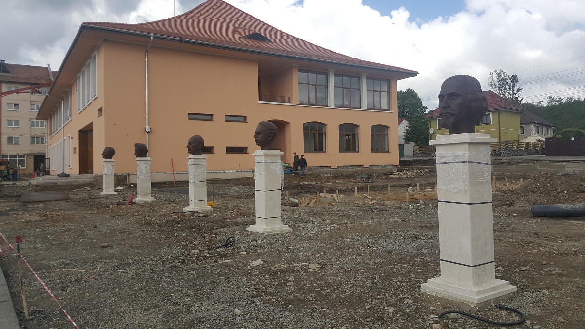 casa de cultura cisnadie 1