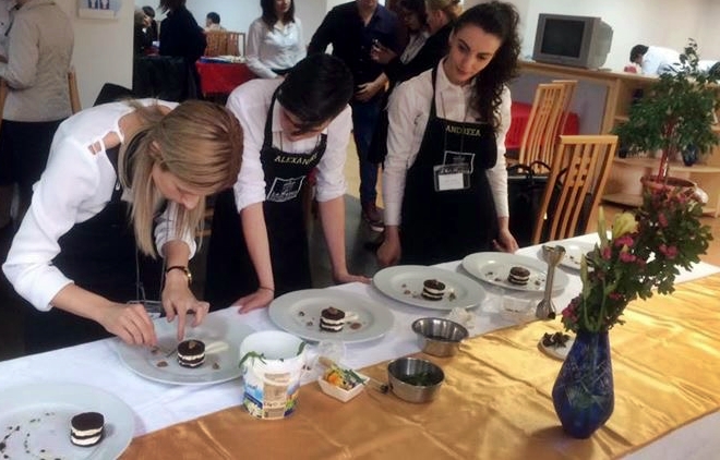 concurs cina studenti max 3