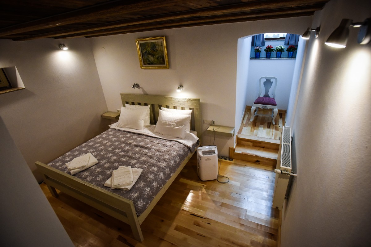 hotel apartamente yellow boot (10)