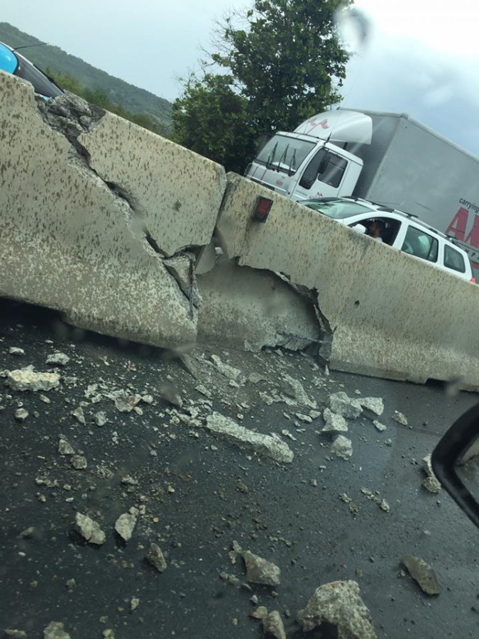 TIR accident separatoare2