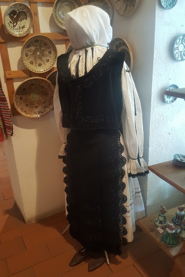 costum popular 2