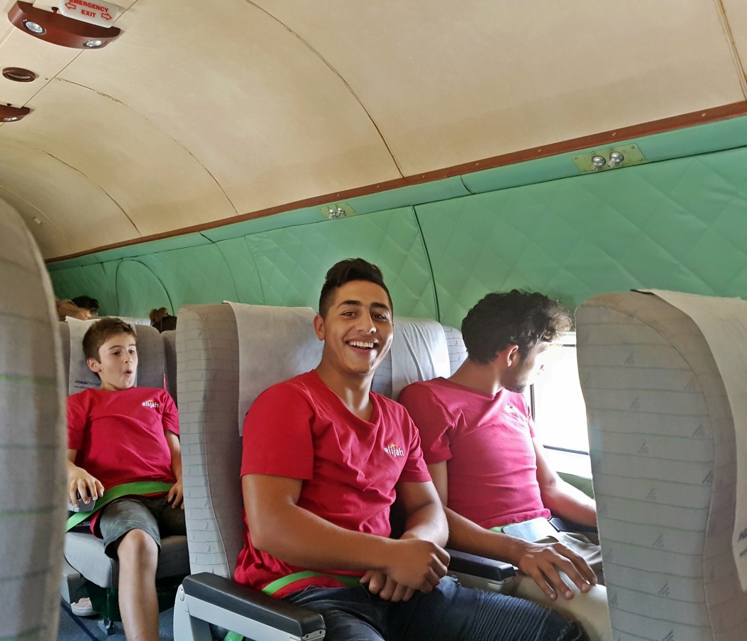 aeroport avion zbor copii 5