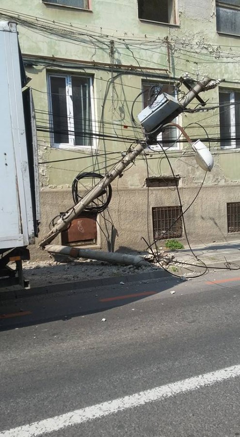 stalp avariat tamponare abatorului (2)