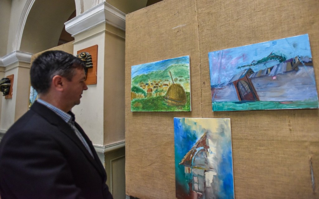 vernisaj expoztie pictura AIOS liceu arte (18)