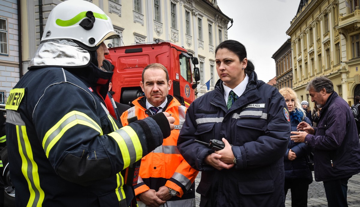 Adela Muntean, Horatiu Marin exercitiu ISU pompieri incendiu (51)