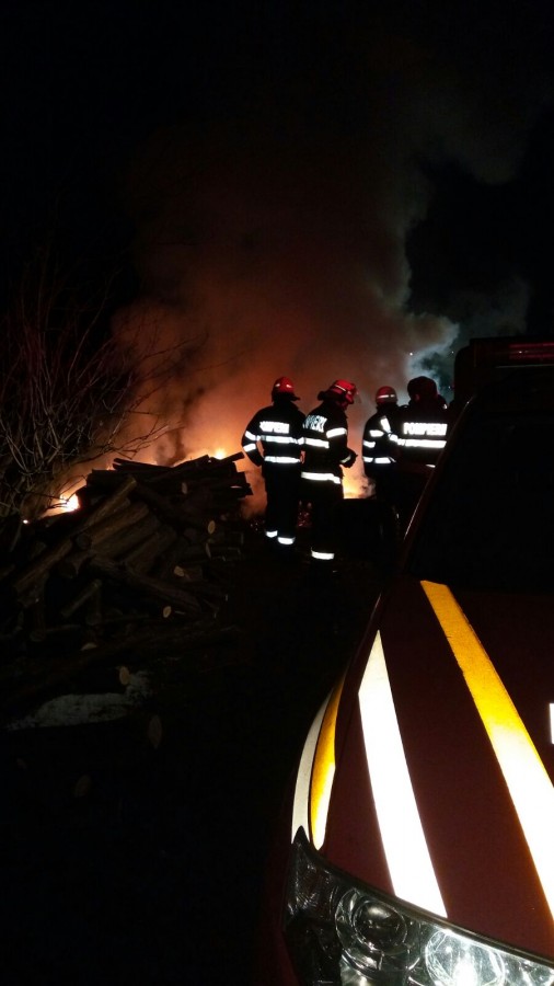 incendiu baloti (1)