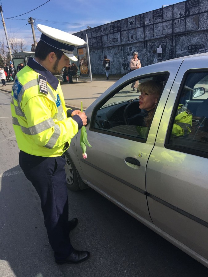 politie flori 8 martie (7)