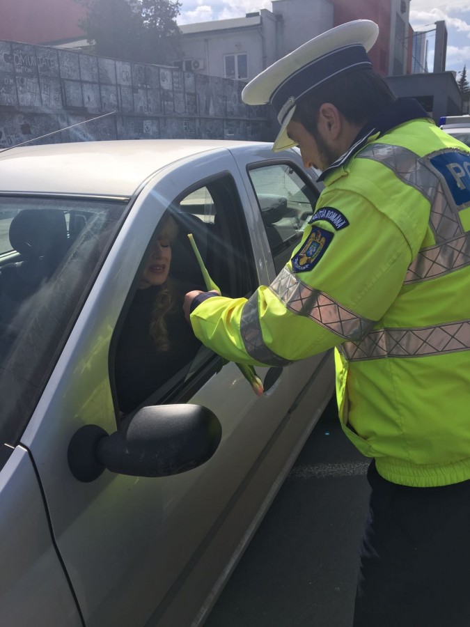 politie flori 8 martie (8)