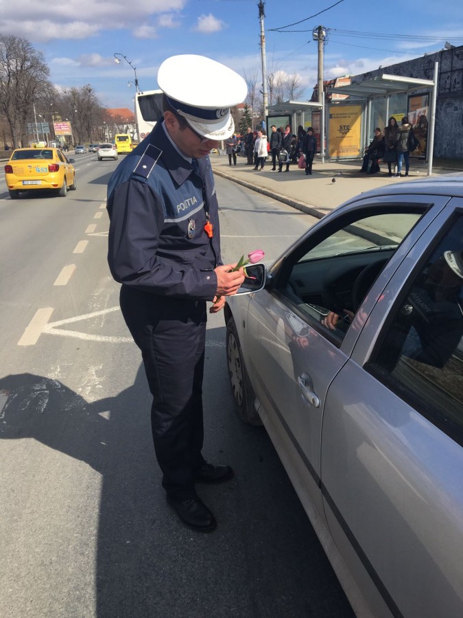 politie flori 8 martie (9)