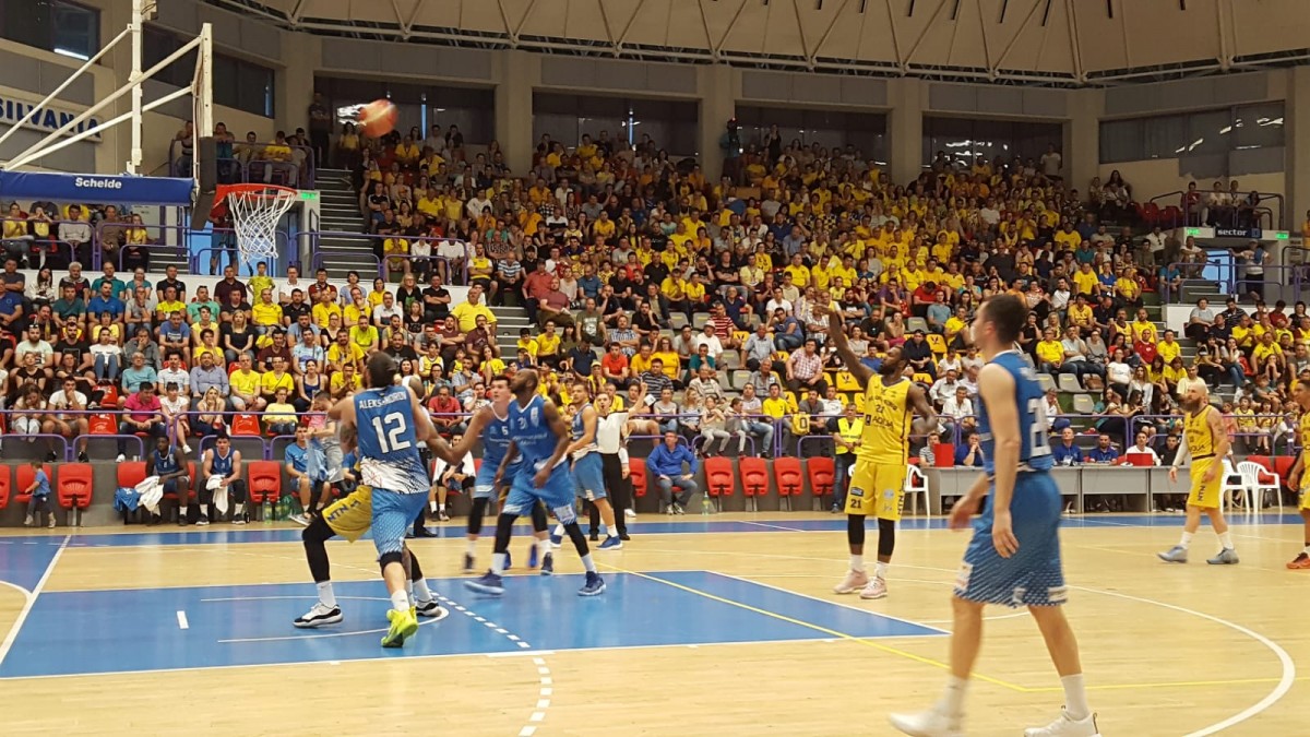csu craiova (2)