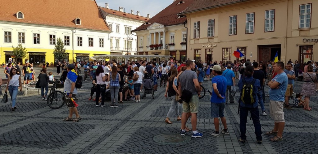 35742225_1799638496741982_8014402334316560384_n