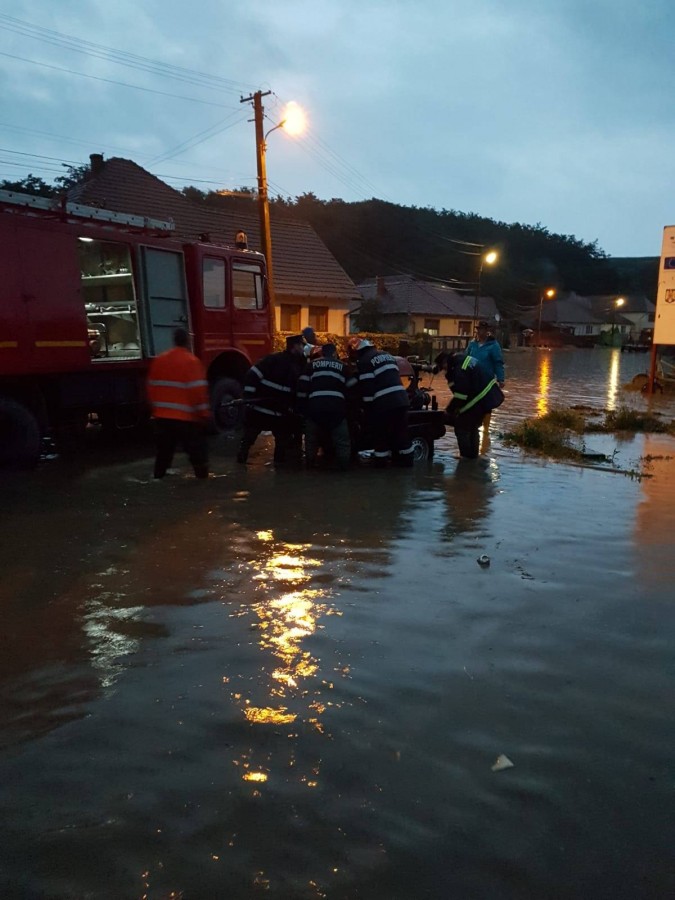 raed arafat inundatii ocna (3)