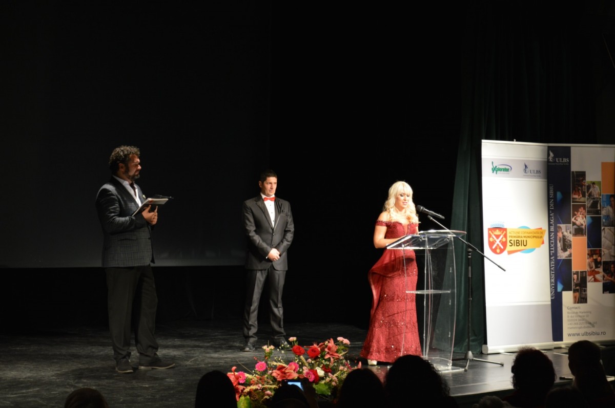 femei de succes carte (2)