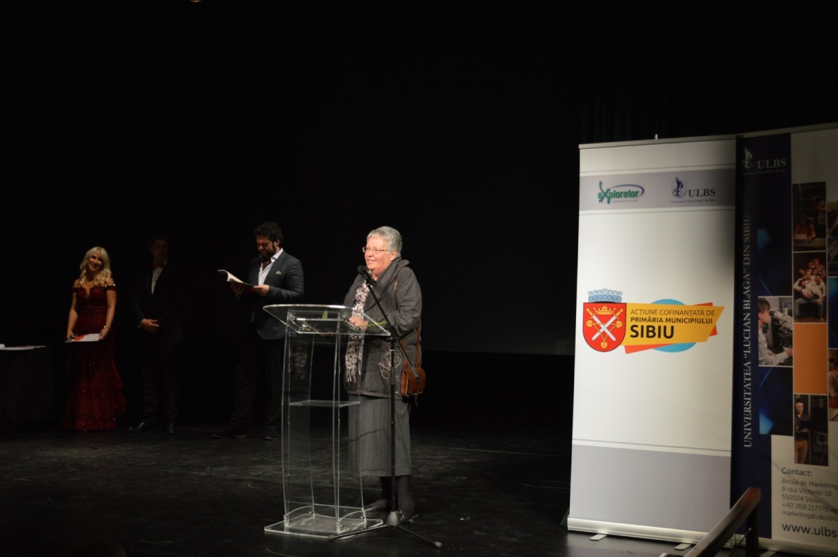 femei de succes carte (5)