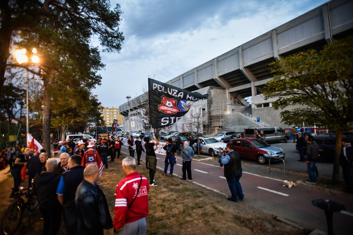 protest suporteri stadion (2)