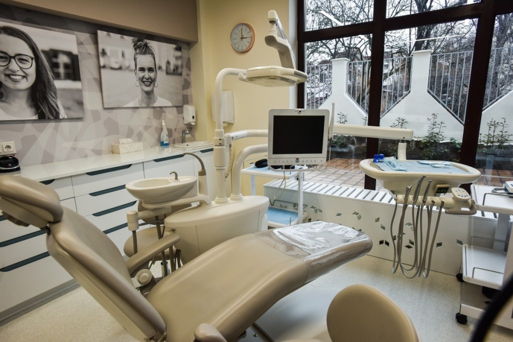 dent estet clinica dentara dentist stomatolog (13)