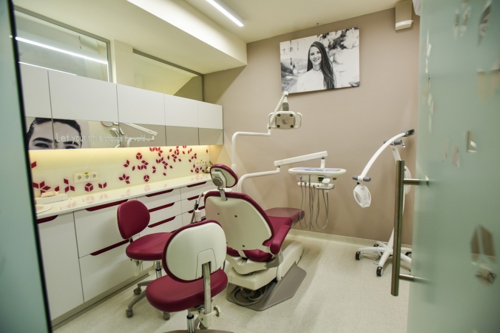 dent estet clinica dentara dentist stomatolog (18)